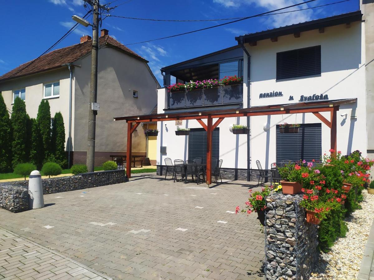Penzion U Svatosa Mutenice Exterior photo